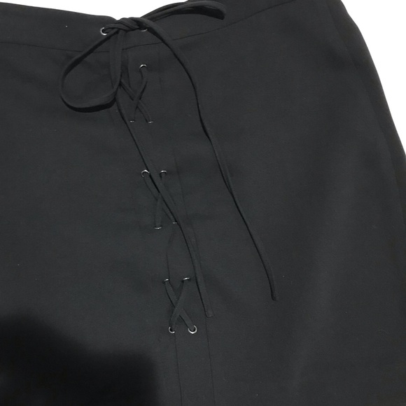 Madewell lace up skirt, black, size 6 🖤 - Picture 4 of 5